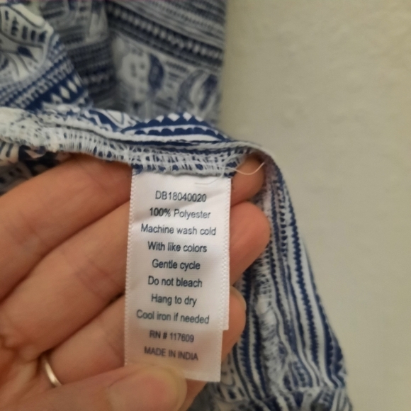 Downeast Blue & White Elephant Blouse M - Picture 5 of 5
